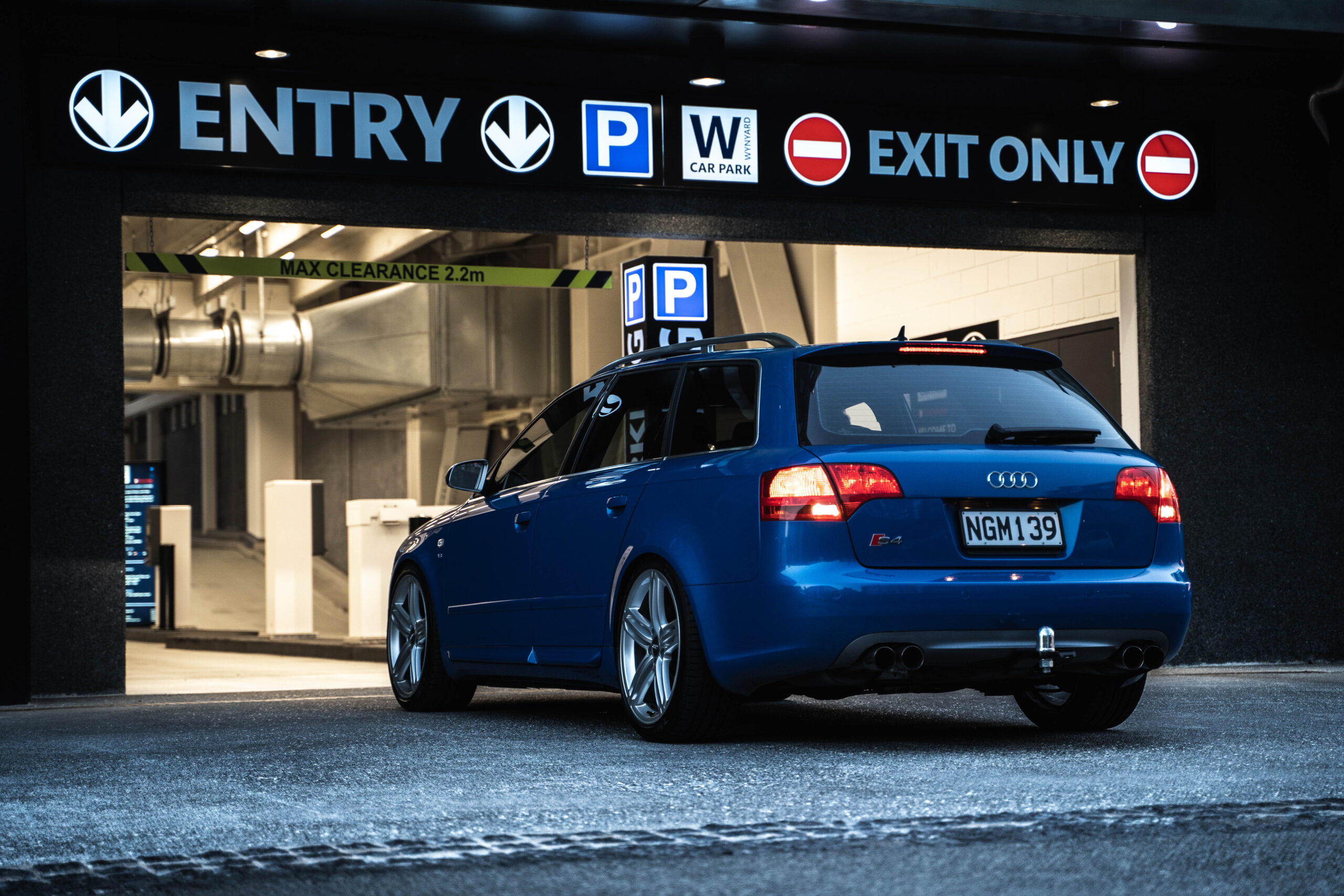 cruise ship car parking auckland